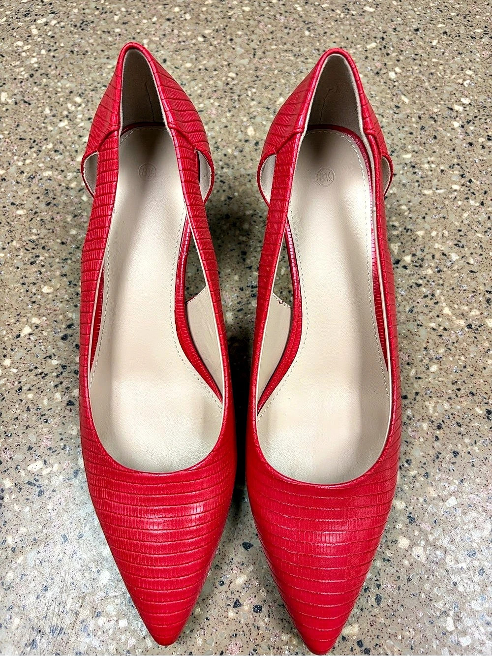 Red Pointed-Toe Heels US 8.5